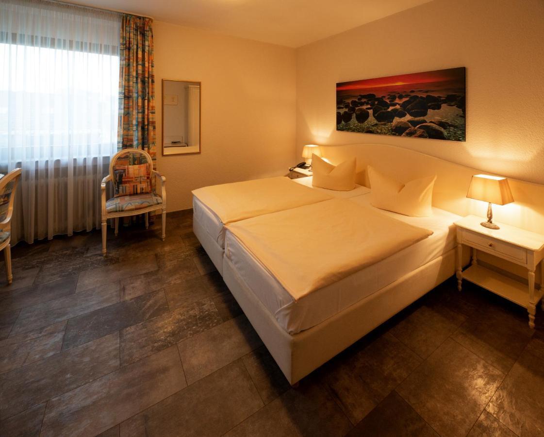 Hotel Garni Regent Euskirchen Exteriör bild